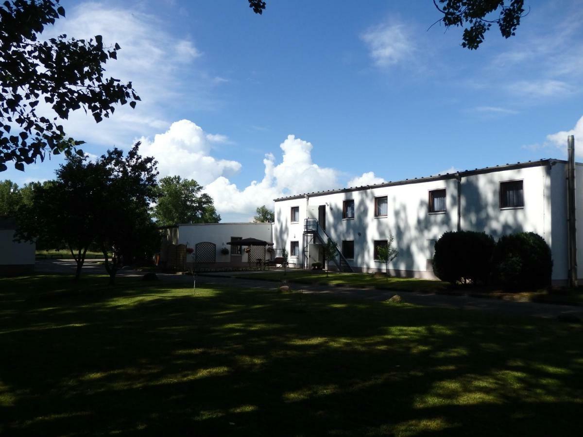 Zur Saale Hotel Weissenfels Bagian luar foto