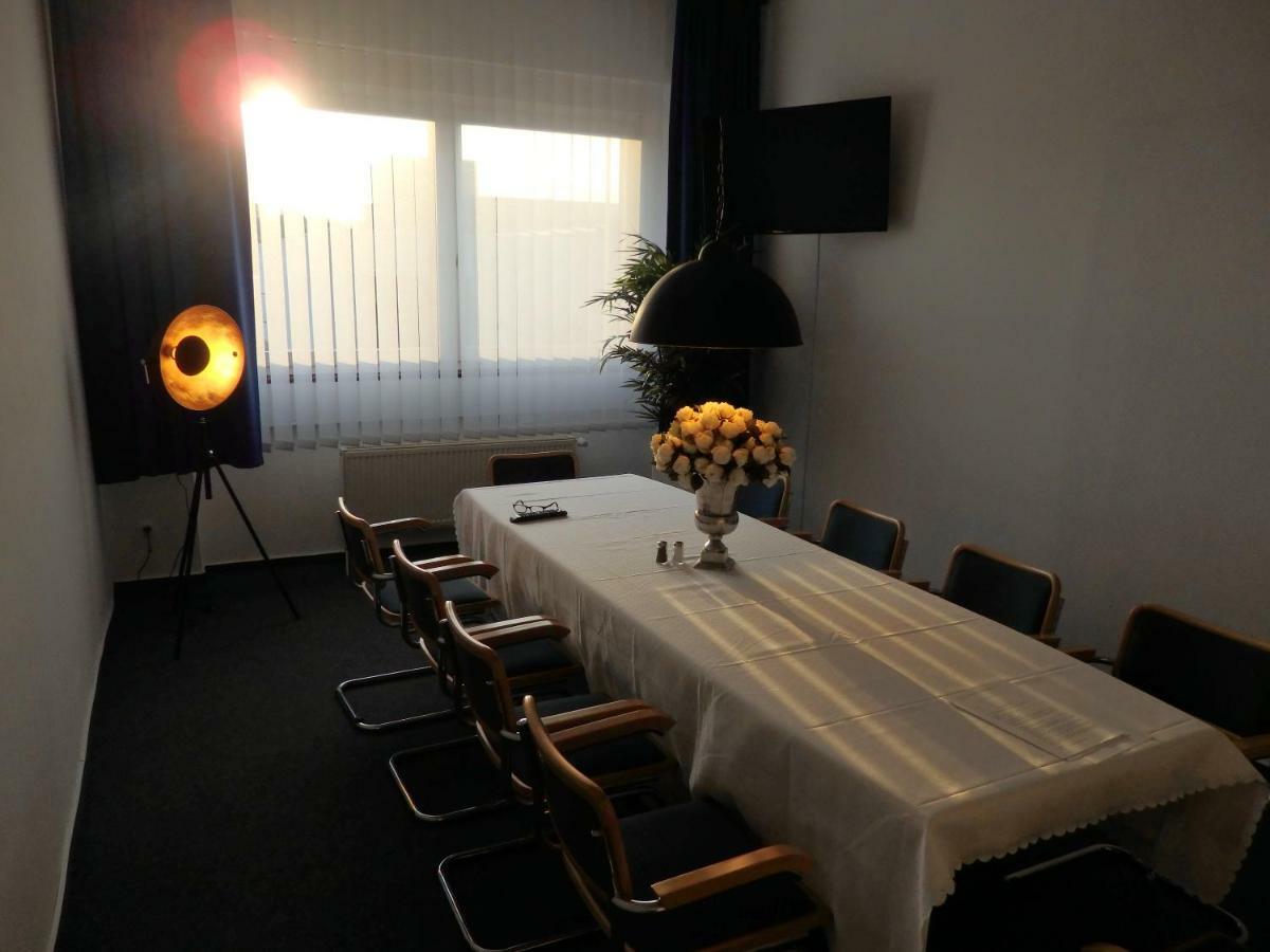 Zur Saale Hotel Weissenfels Bagian luar foto