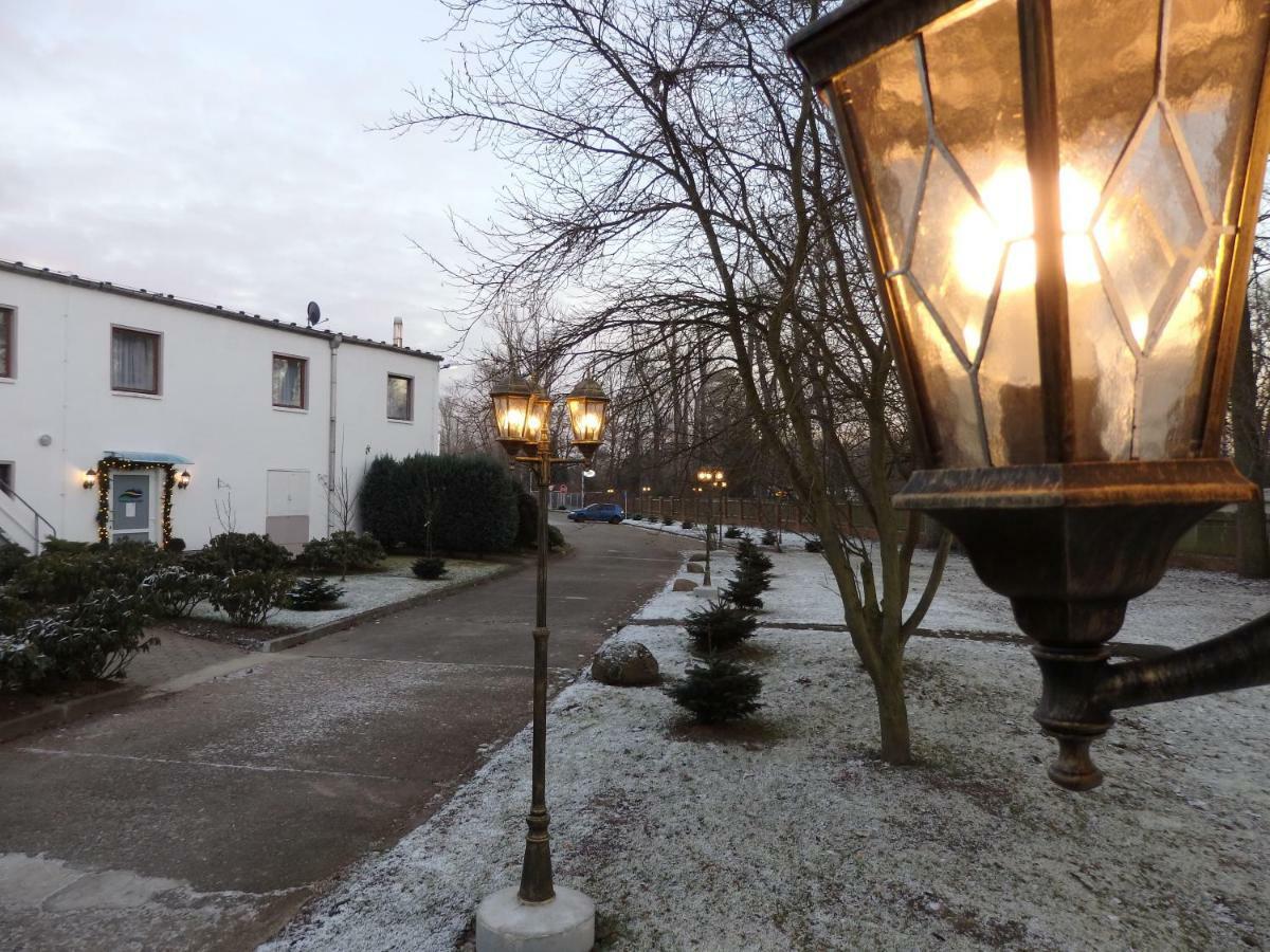 Zur Saale Hotel Weissenfels Bagian luar foto